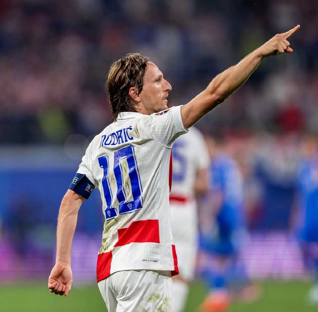 海牛刚遭遇新赛季中超首败，鲁能亚冠MVP就火线入队，下一轮首发