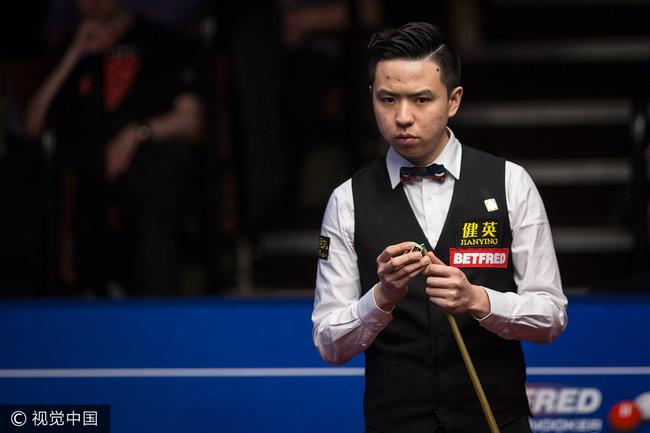 为球迷们带 为球迷们带