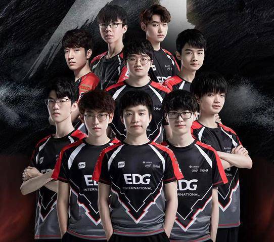 以其卓越的 以其卓越的