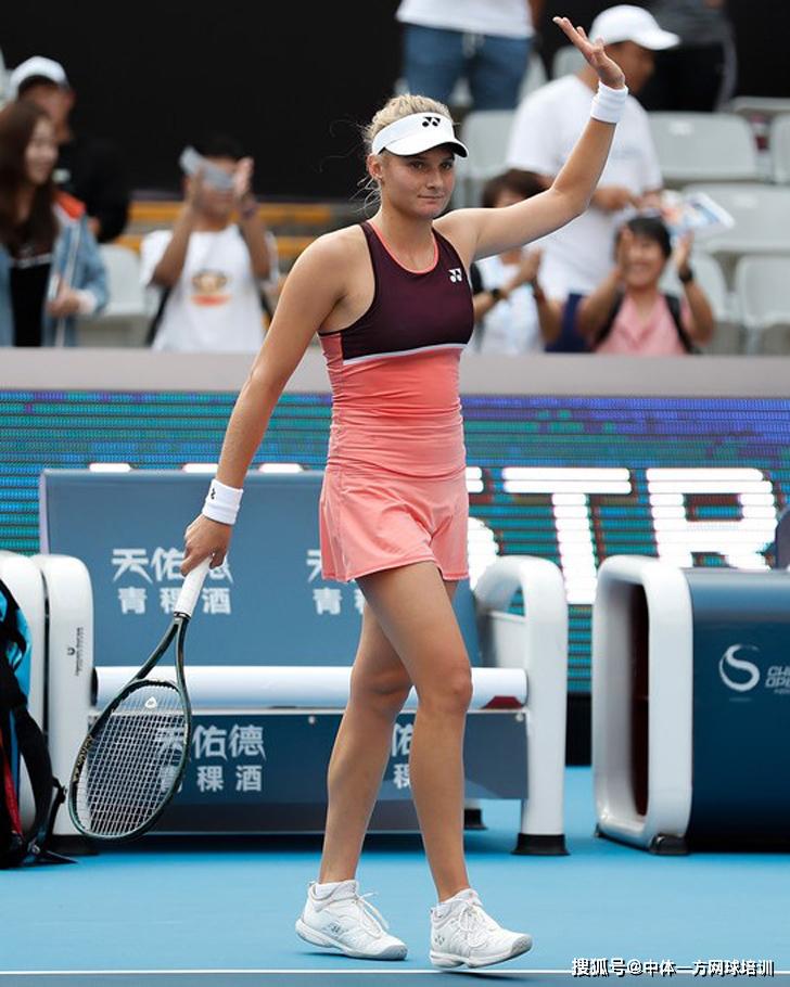 示了一个成 示了一个成