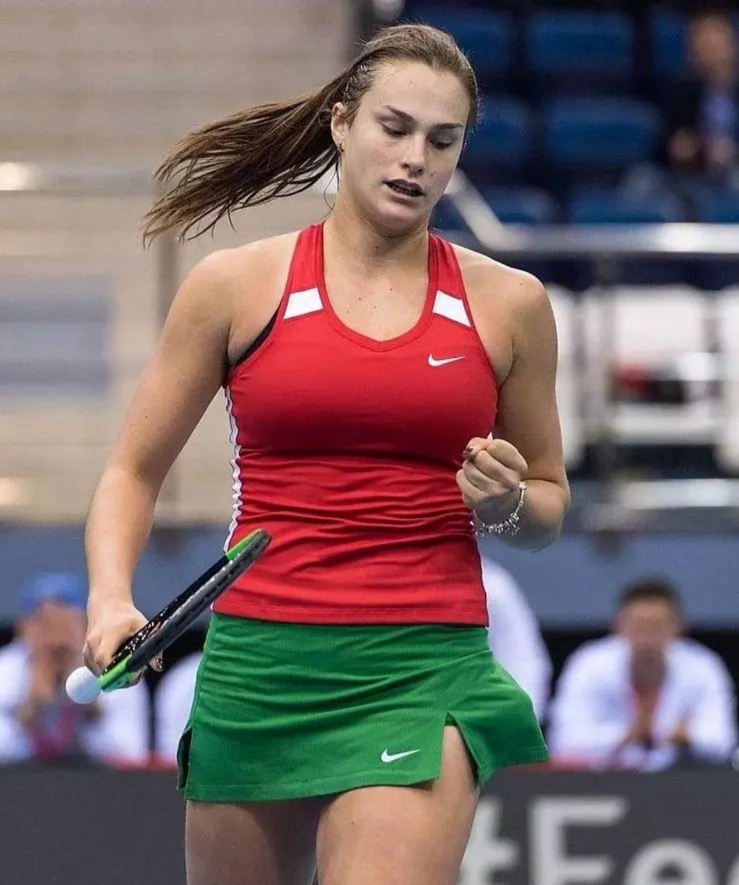 邸东东的成 邸东东的成